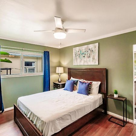 Bnb Hyperion - Updated 1B1B Hideaway - Sleeps 3 Hollywood Exterior foto