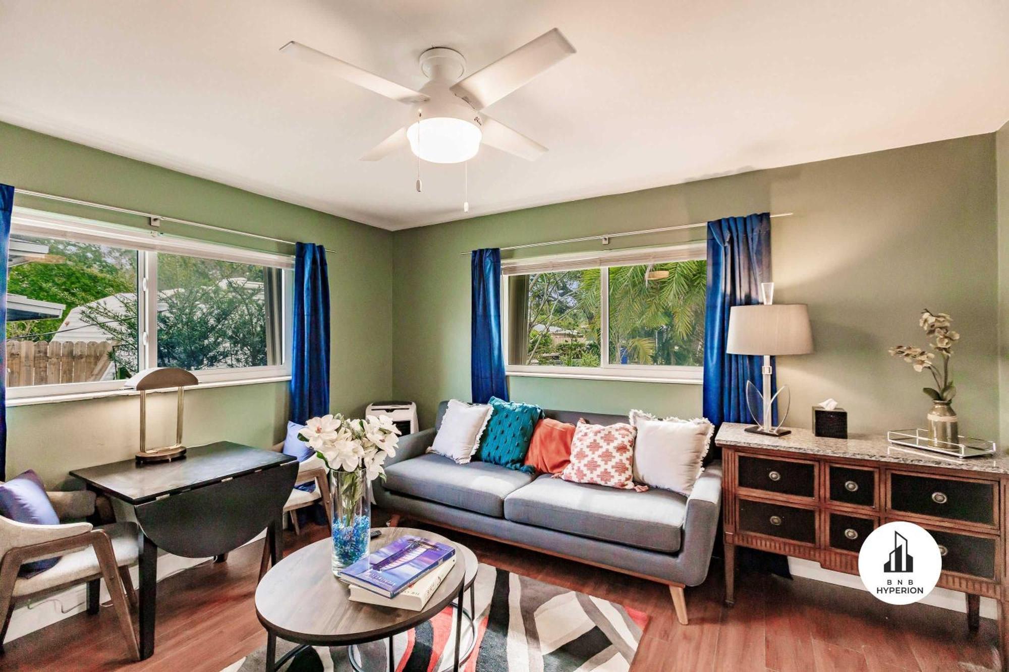 Bnb Hyperion - Updated 1B1B Hideaway - Sleeps 3 Hollywood Exterior foto